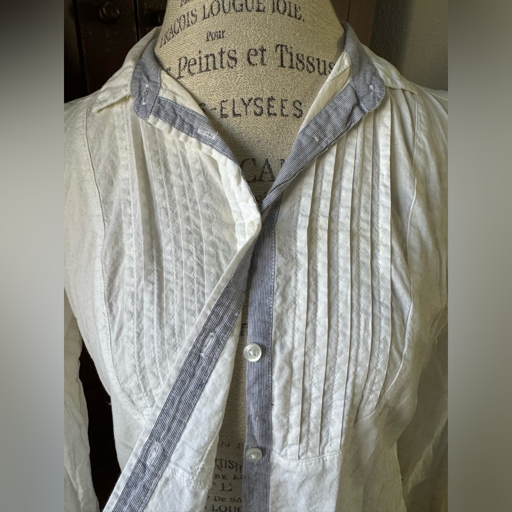 Gap Medium Tux Popover Button Down Shirt - image 2